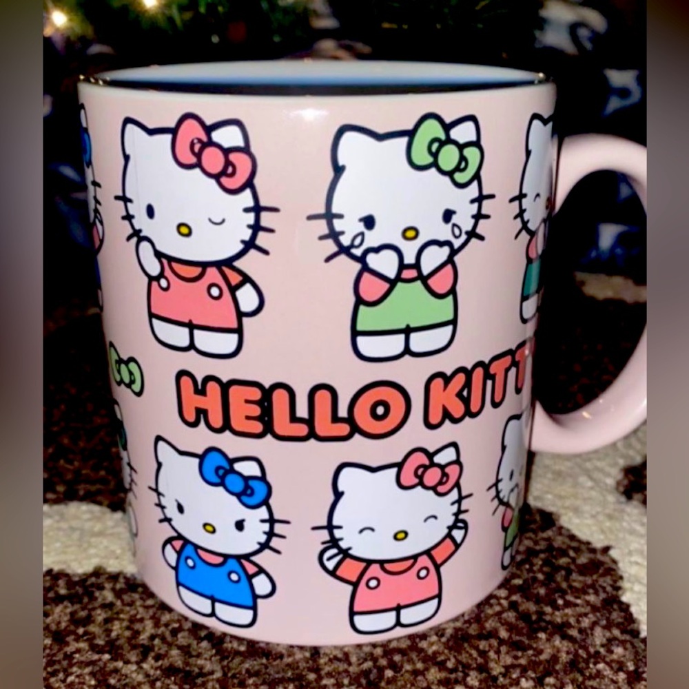 Hello kitty mug emotions